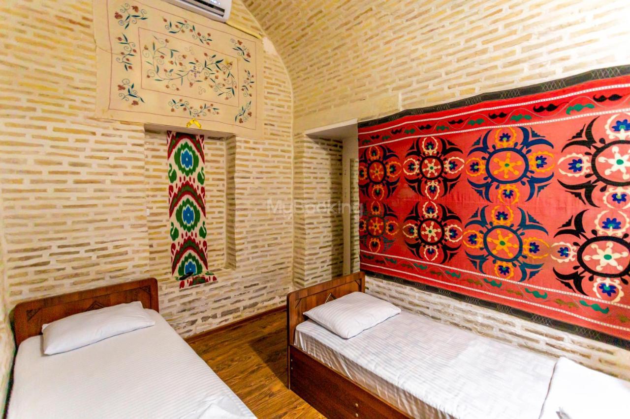 Hôtel Okhun Madrasah15Th-16Th Century à Boukhara Extérieur photo