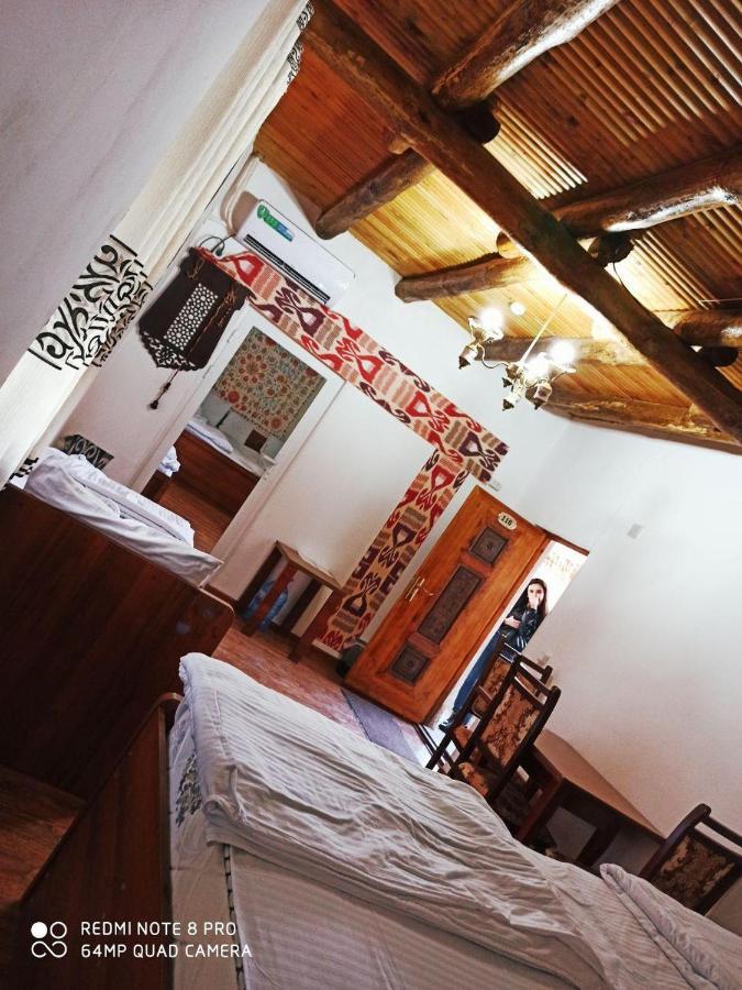 Hôtel Okhun Madrasah15Th-16Th Century à Boukhara Extérieur photo